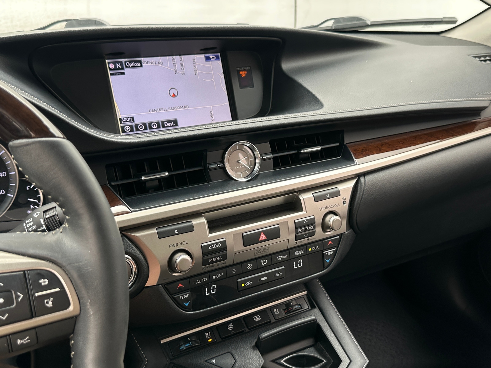 Thumbnail: 2016 Lexus ES - 3
