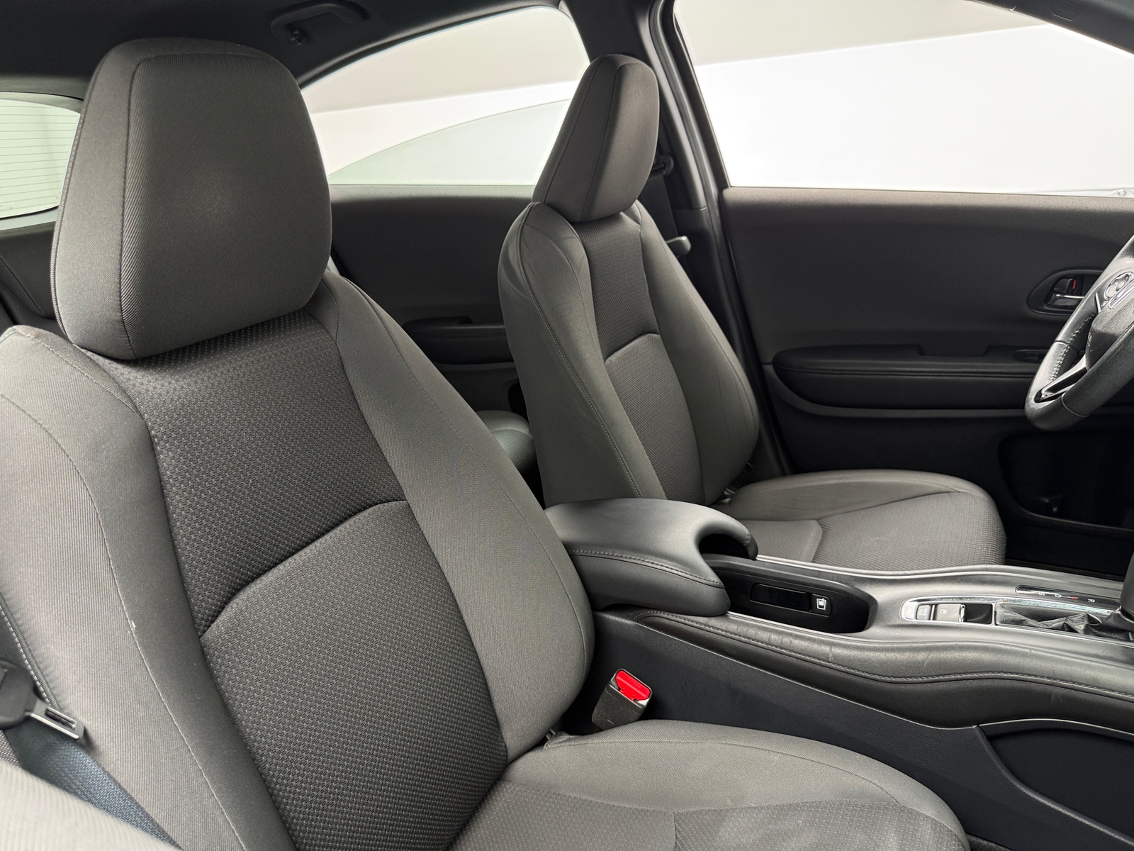 Thumbnail: 2019 Honda HR-V - 2