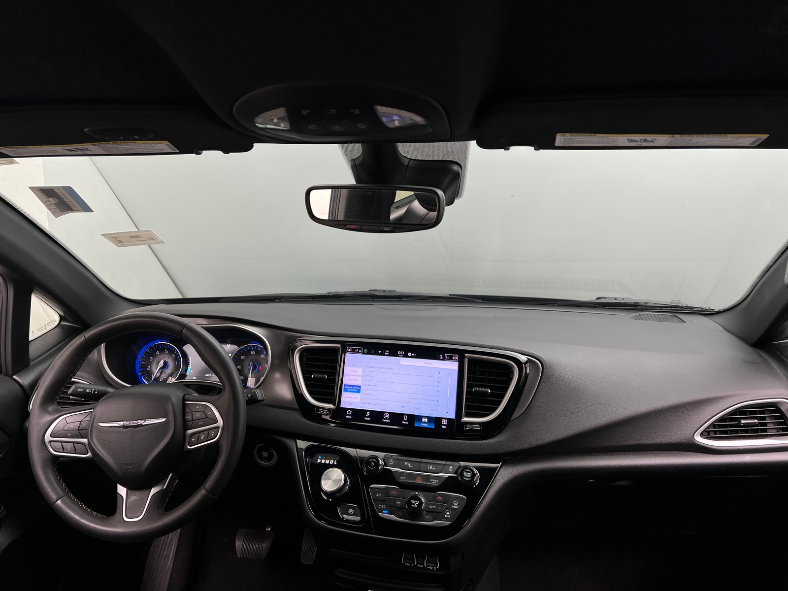 Thumbnail: 2025 Chrysler Pacifica - 2