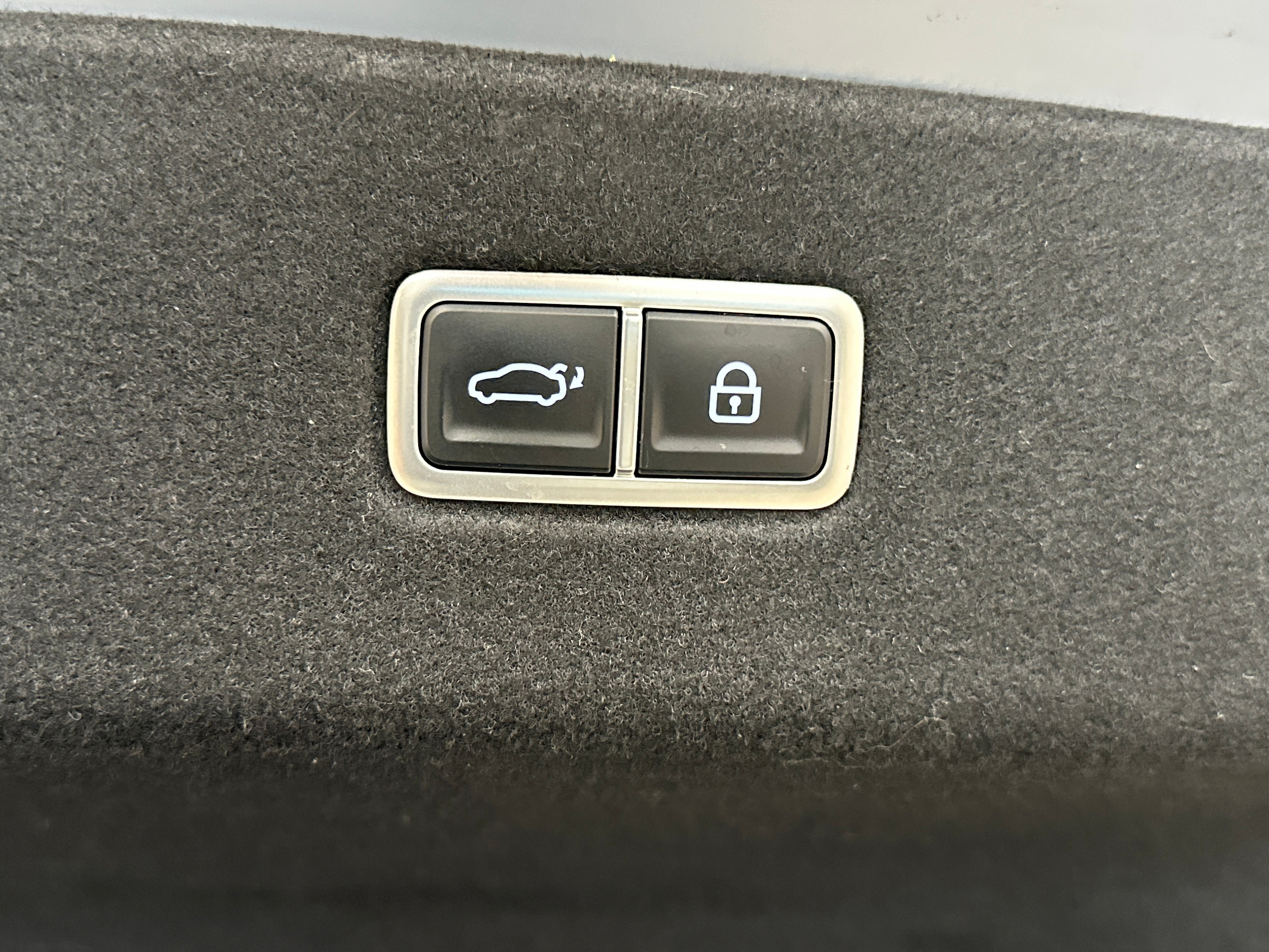 Used 2023 Hyundai IONIQ 6 SEL with VIN KMHM34AAXPA026922 for sale in Oak Creek, WI