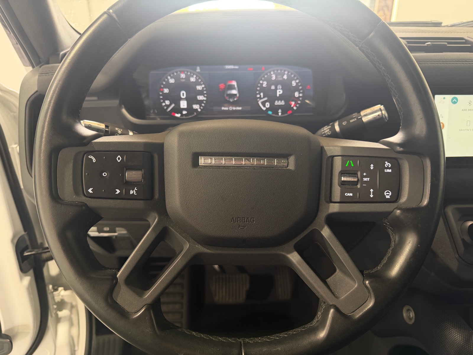 Thumbnail: 2021 Land Rover Defender - 4
