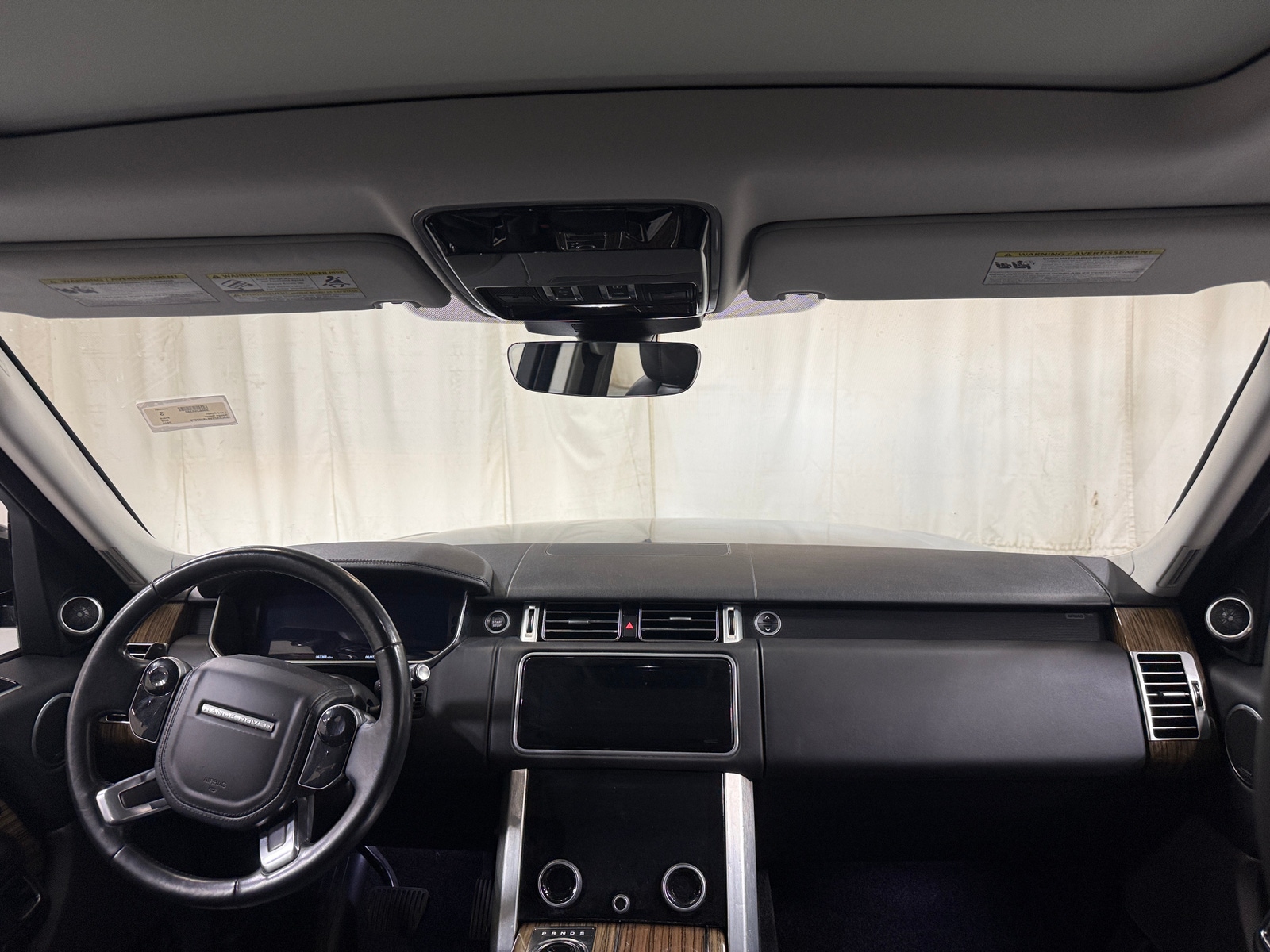 Thumbnail: 2018 Land Rover Range Rover - 3