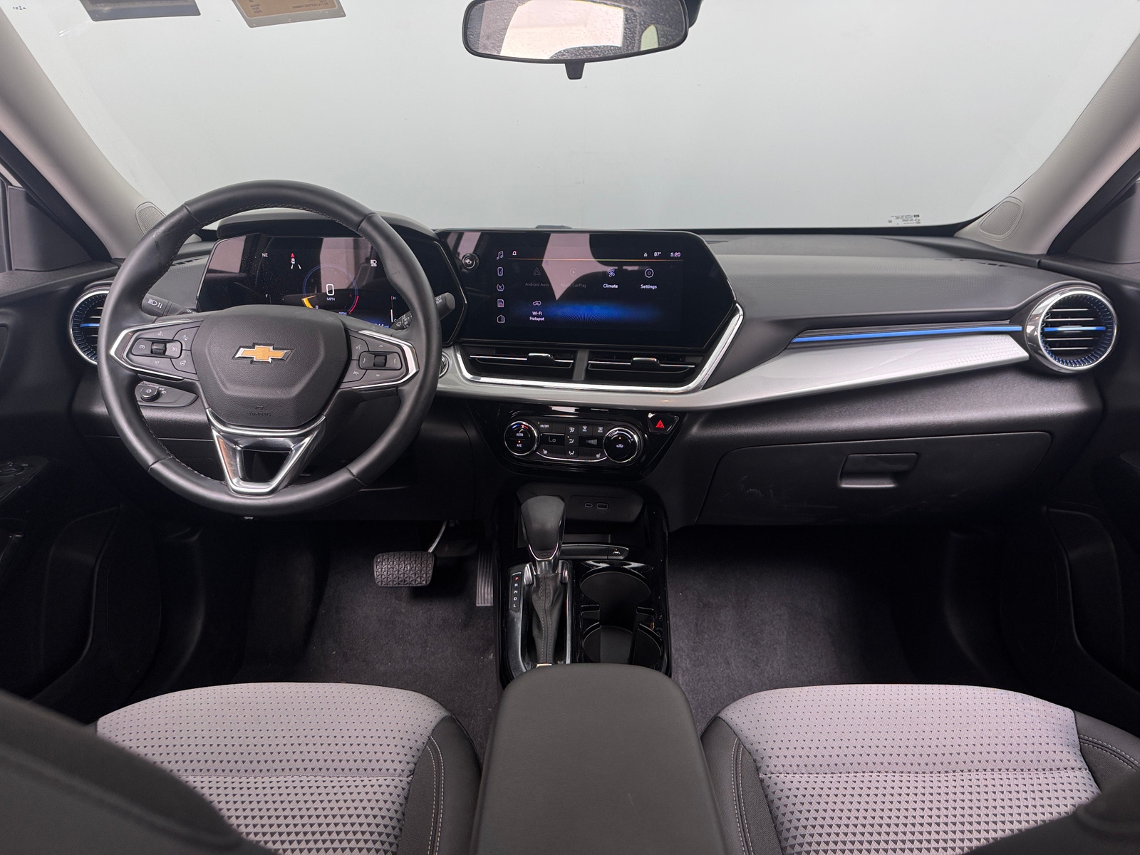Thumbnail: 2025 Chevrolet Trax - 2