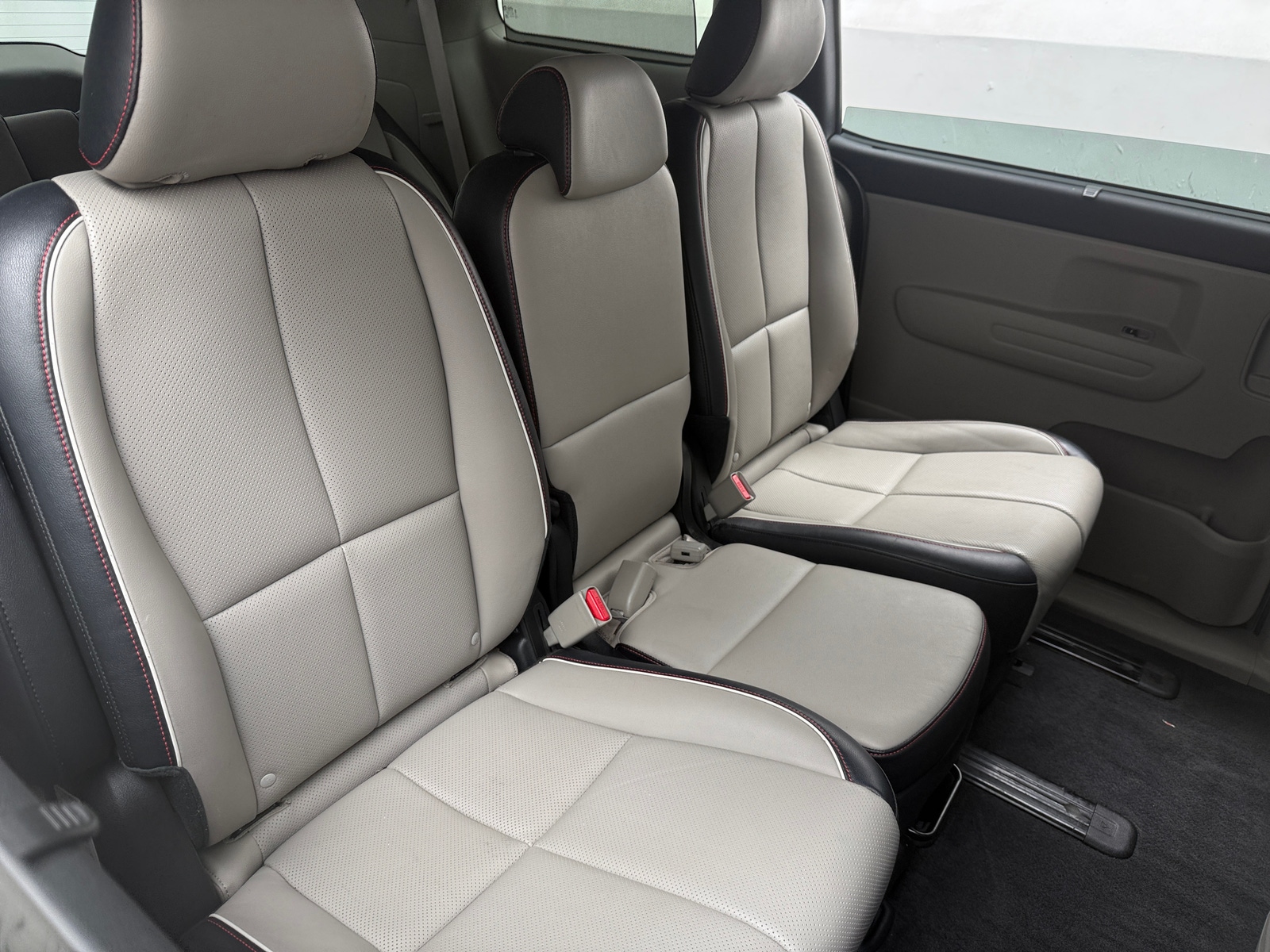 Thumbnail: 2021 Kia Sedona - 5