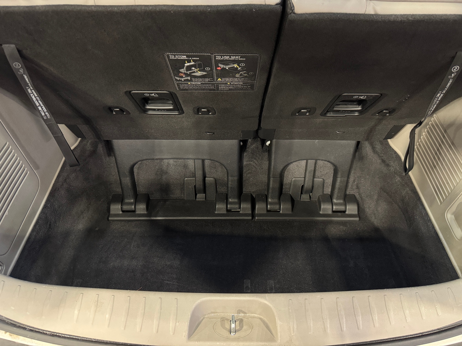 Thumbnail: 2021 Kia Sedona - 6
