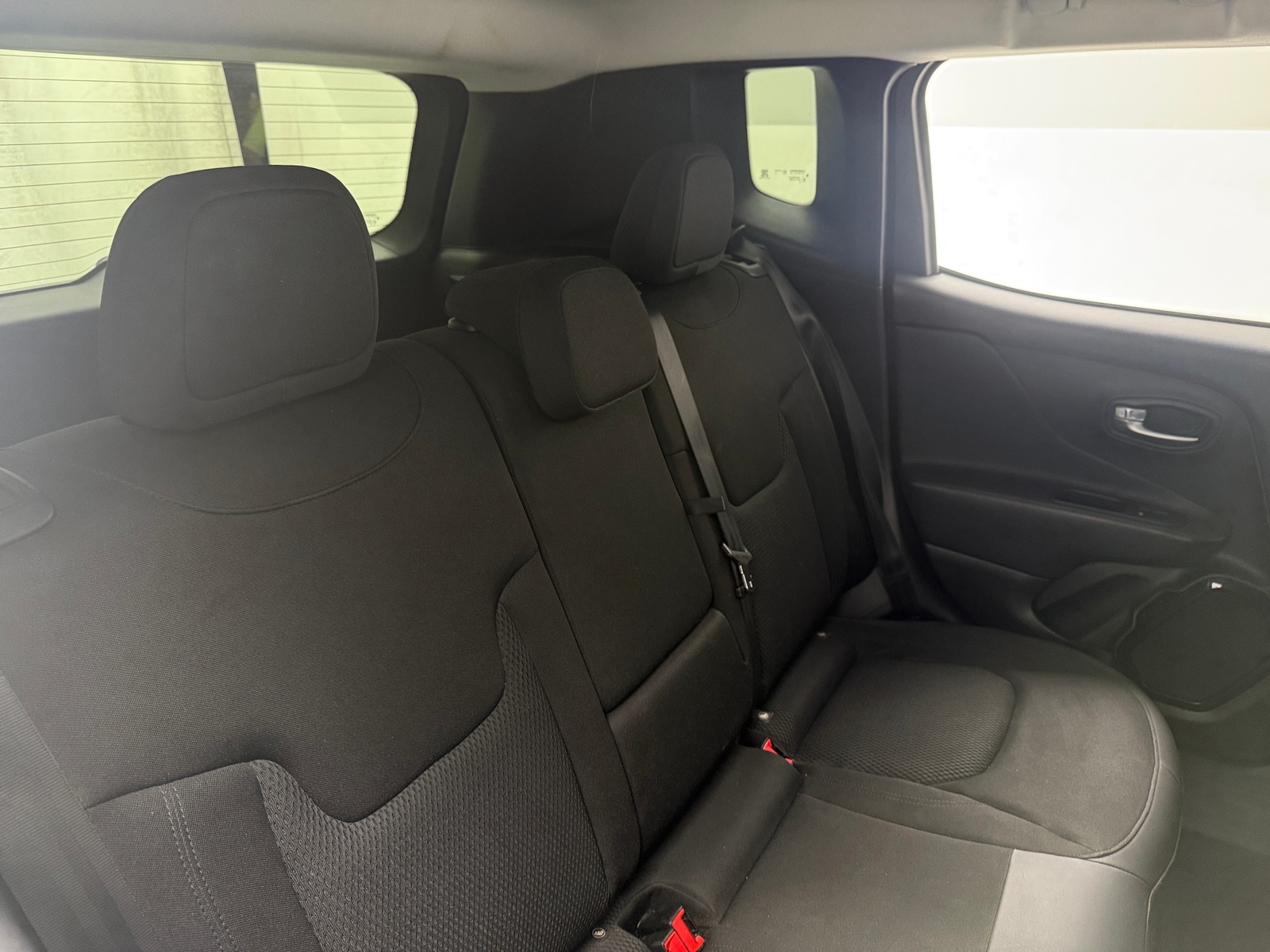Thumbnail: 2018 Jeep Renegade - 6
