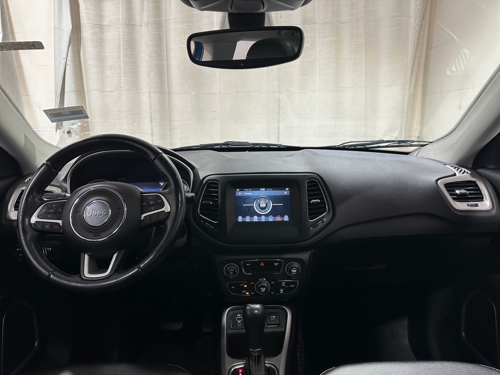Thumbnail: 2020 Jeep Compass - 3