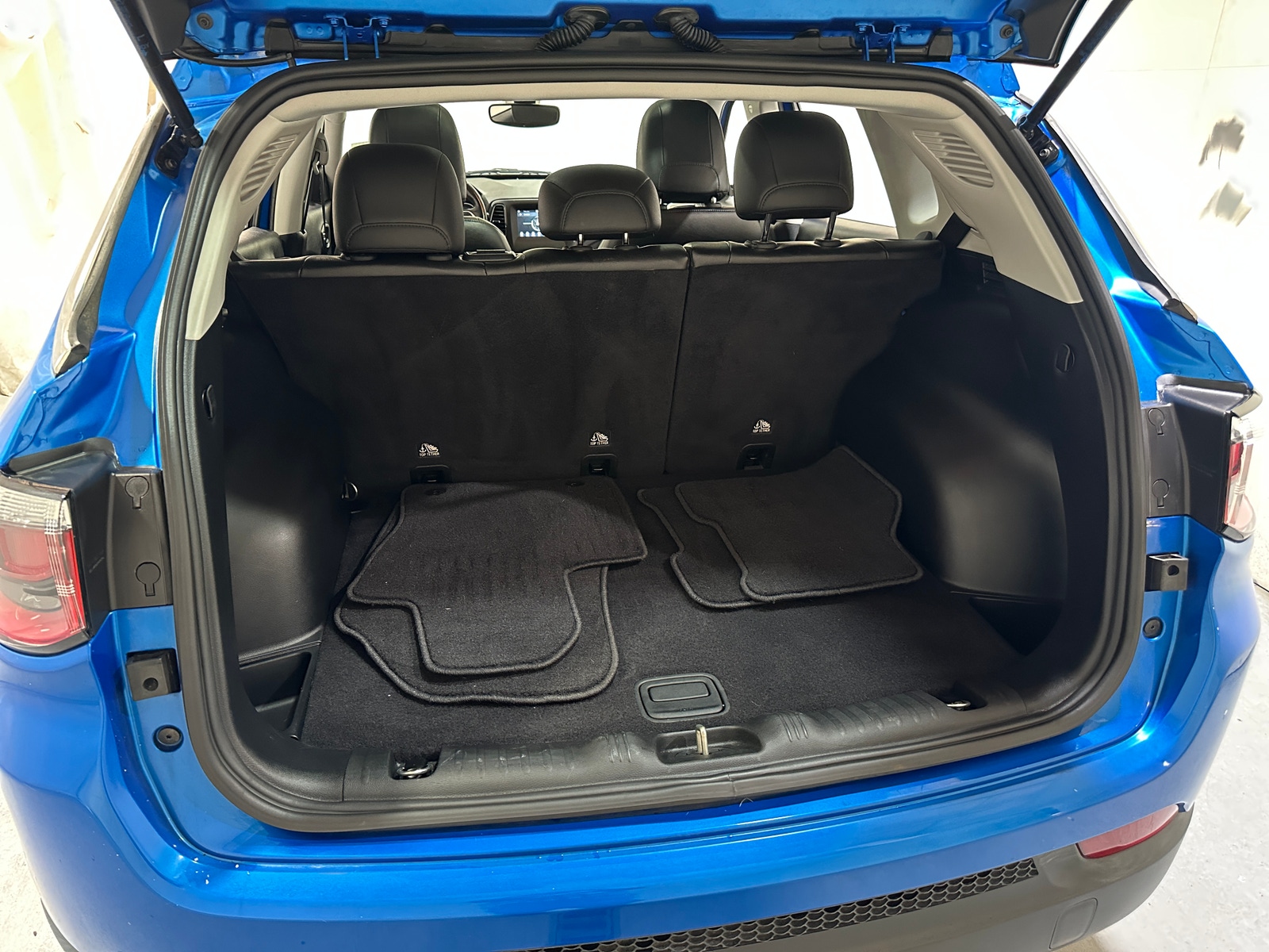 Thumbnail: 2020 Jeep Compass - 7