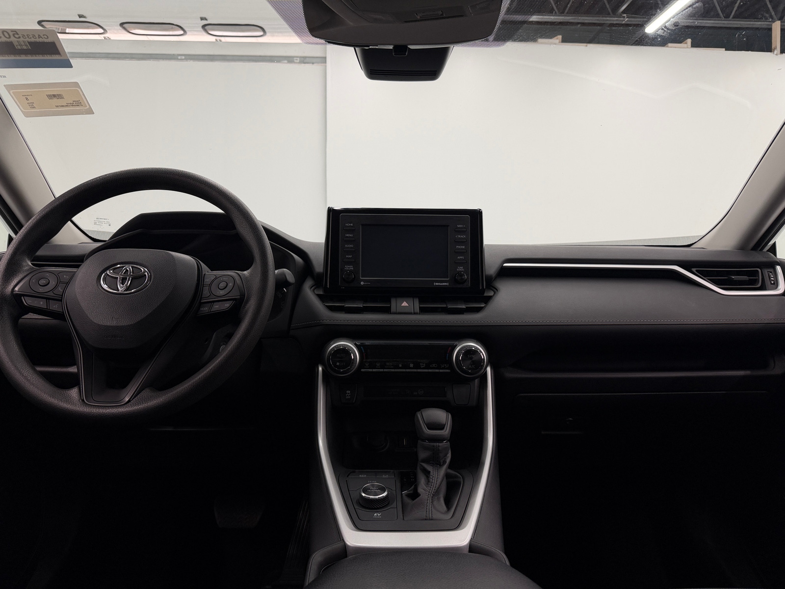 Thumbnail: 2022 Toyota RAV4 - 3