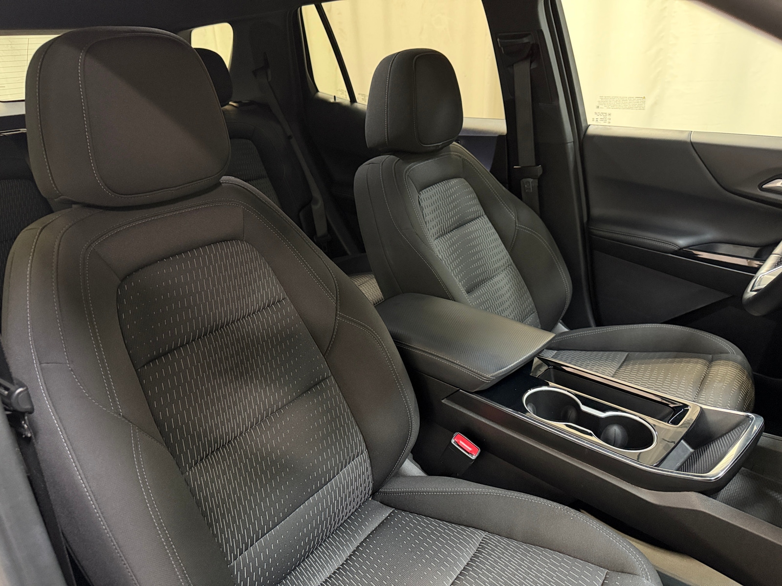 Thumbnail: 2025 Chevrolet Equinox - 2