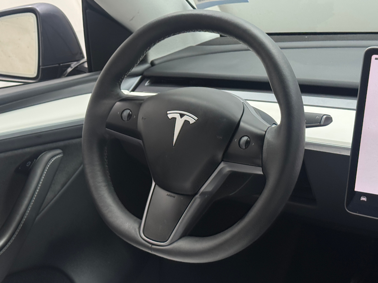 Thumbnail: 2023 Tesla Model Y - 4