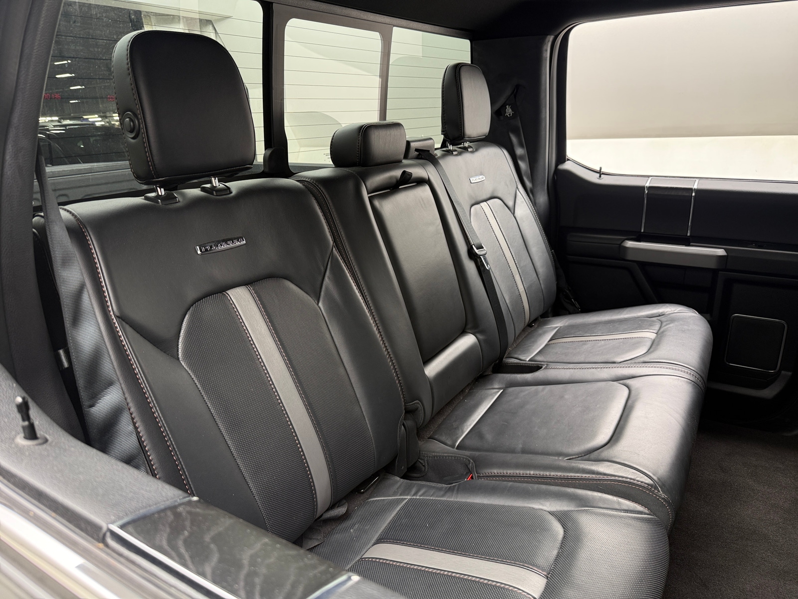 Thumbnail: 2018 Ford Econoline - 6