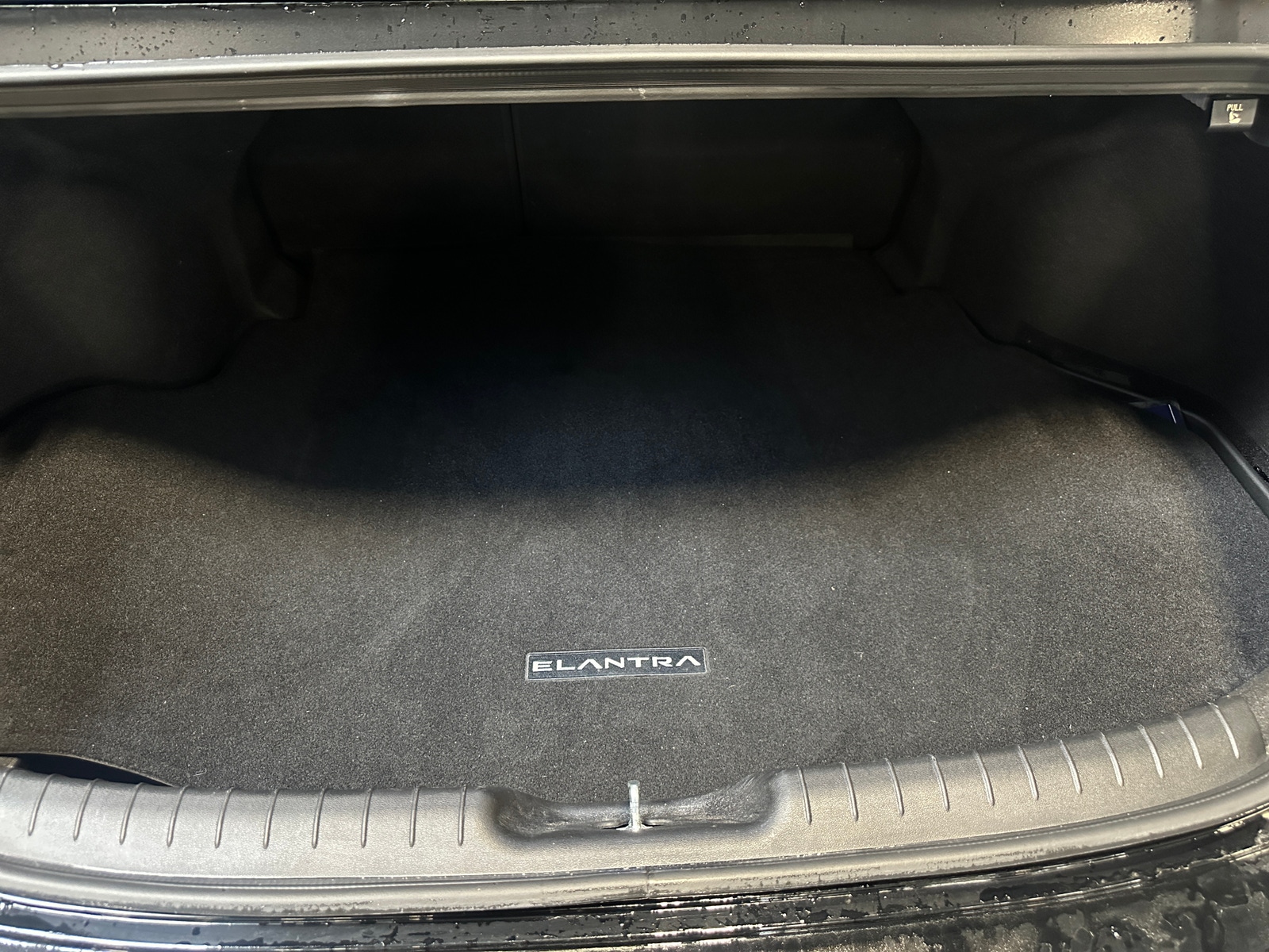 Thumbnail: 2024 Hyundai Elantra - 6