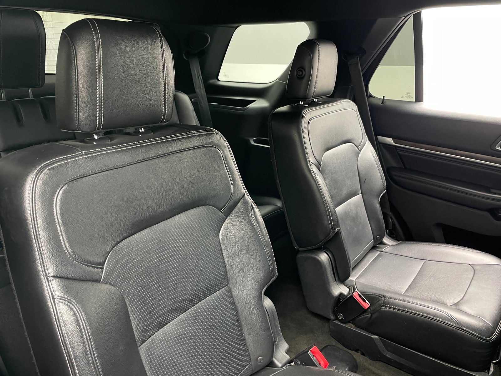 Thumbnail: 2016 Ford Explorer - 5