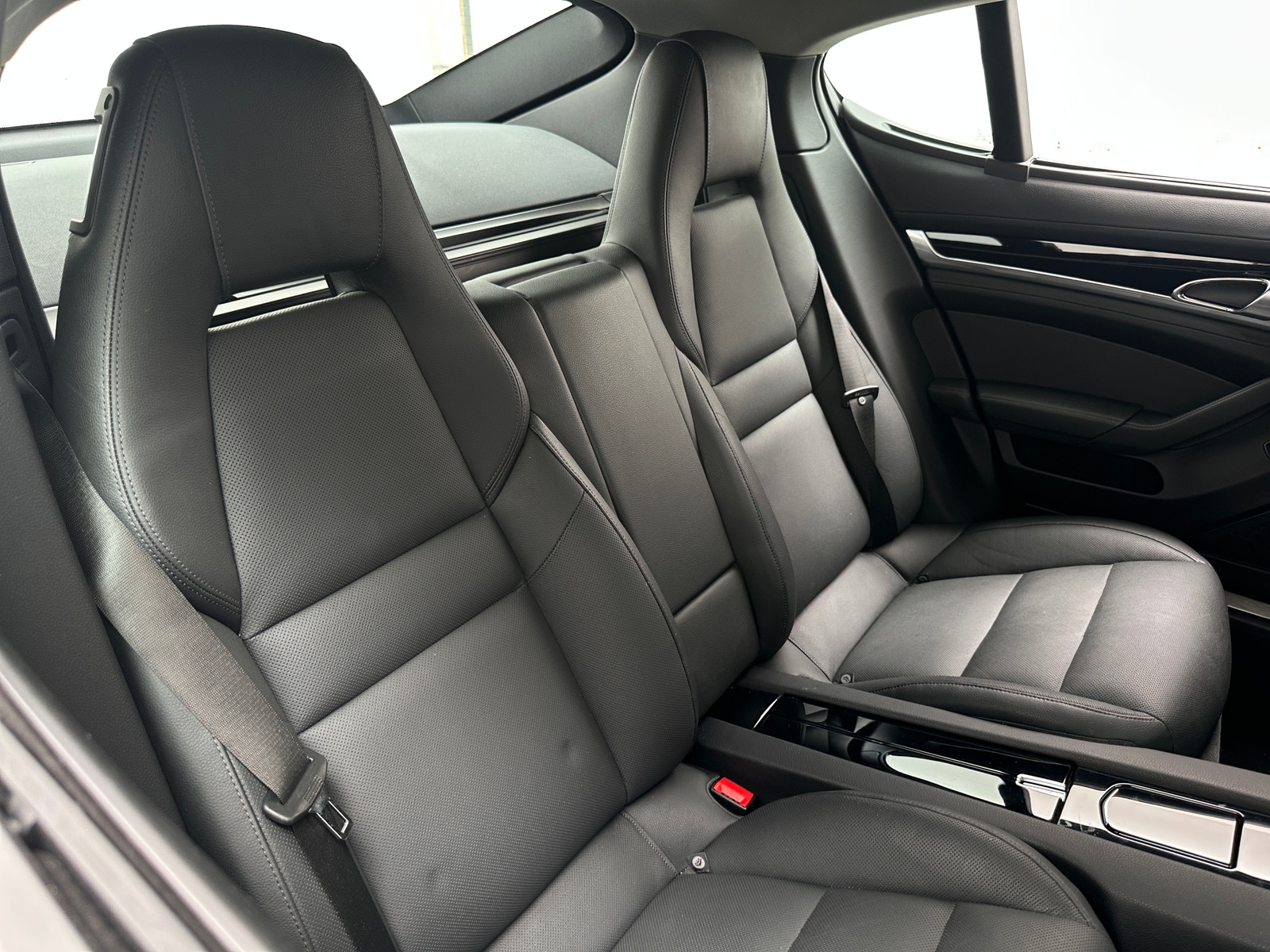 Thumbnail: 2012 Porsche Panamera - 5