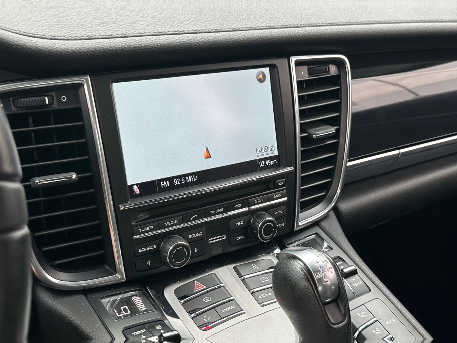 Thumbnail: 2012 Porsche Panamera - 3