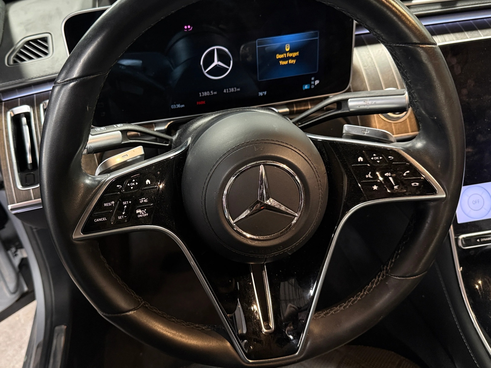 Thumbnail: 2021 Mercedes-Benz S-Class - 4