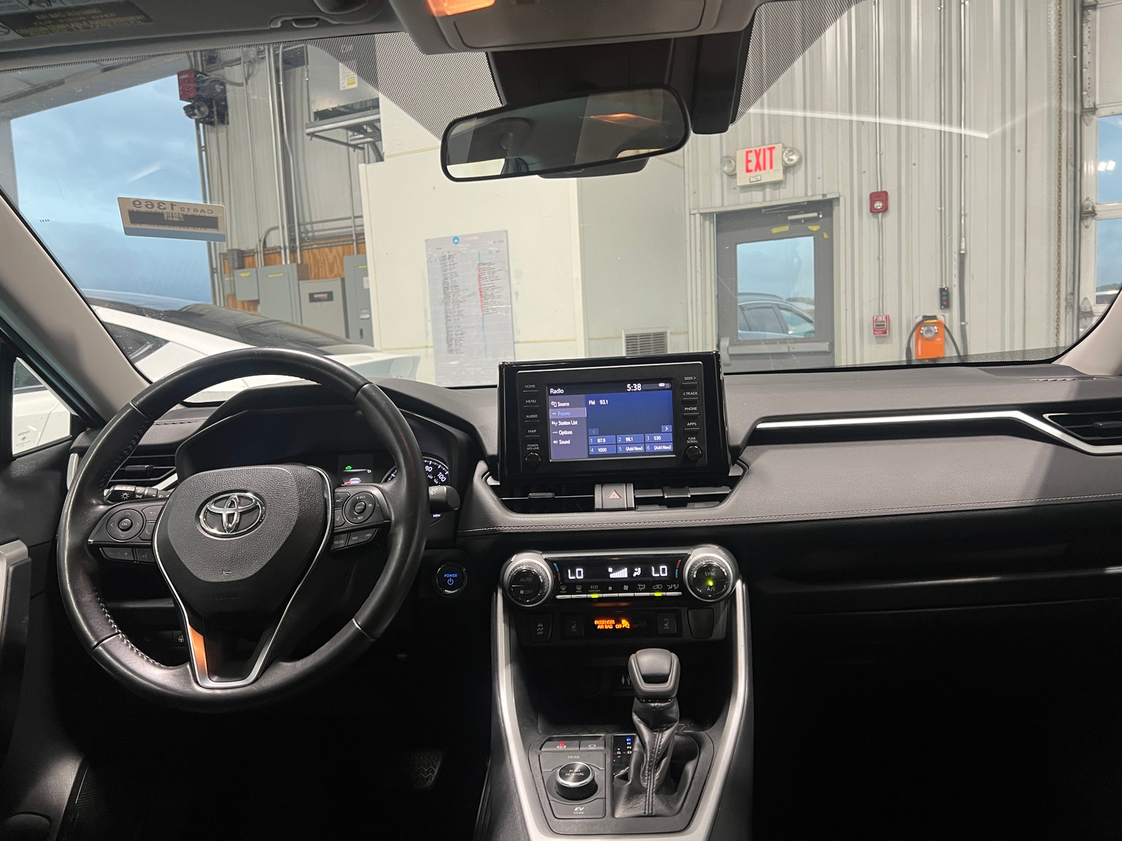 Thumbnail: 2019 Toyota RAV4 - 3