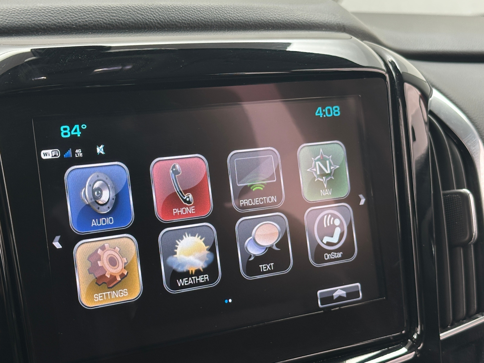 Thumbnail: 2019 Chevrolet Traverse - 3