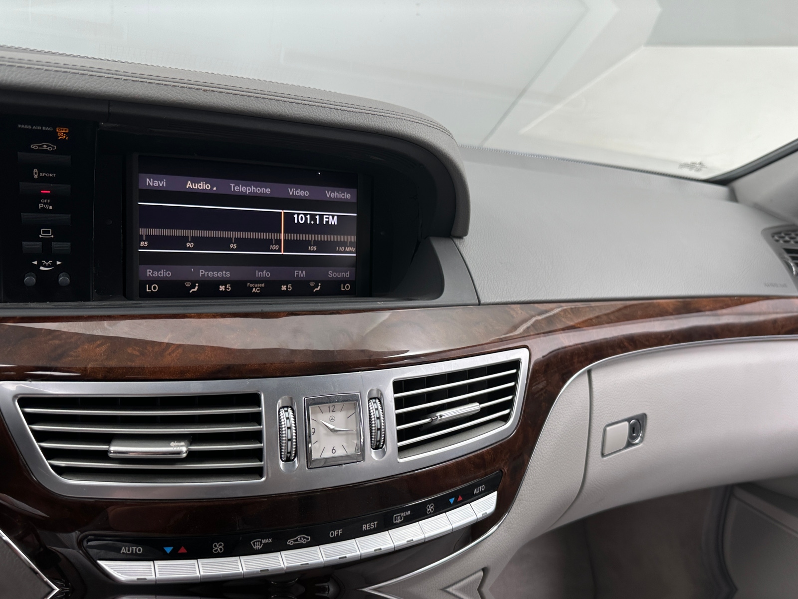 Thumbnail: 2013 Mercedes-Benz S-Class - 3