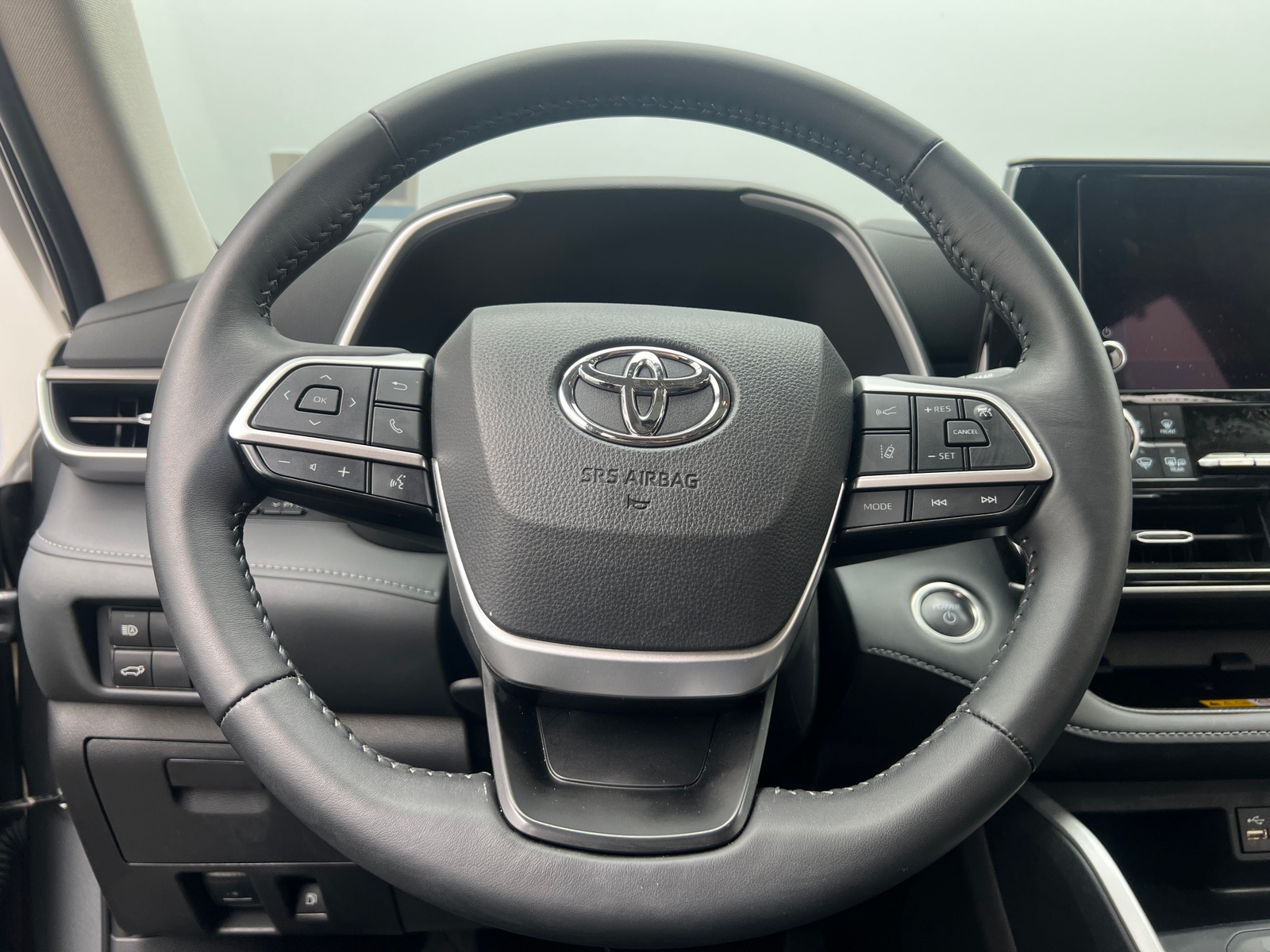 Thumbnail: 2025 Toyota Highlander - 5