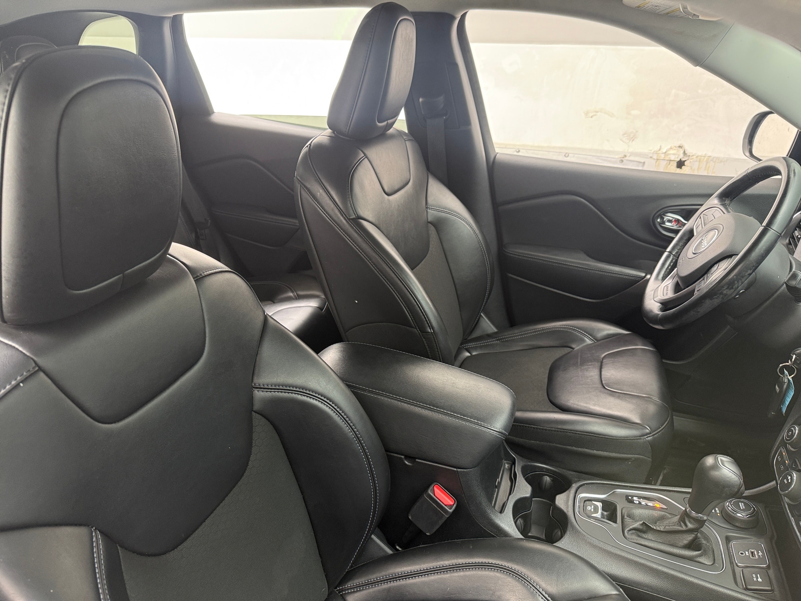 Thumbnail: 2020 Jeep Cherokee - 2
