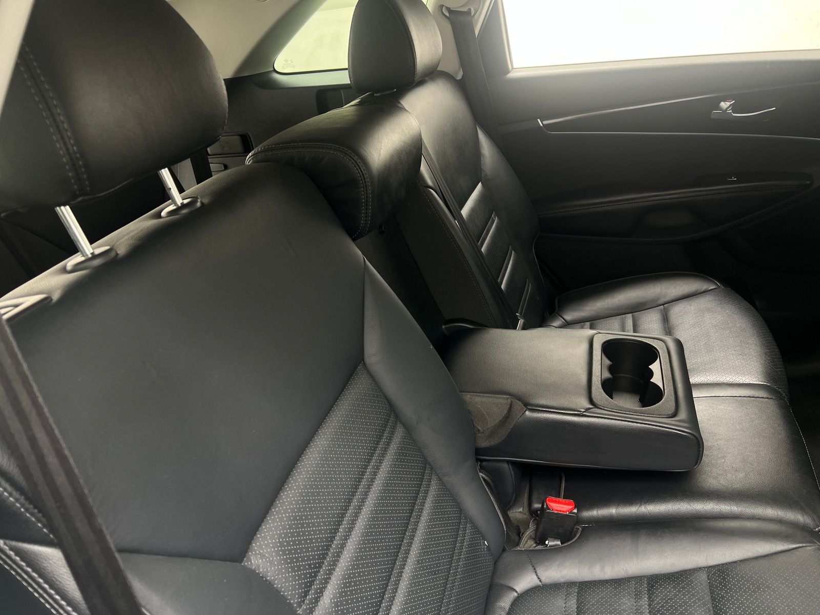 Thumbnail: 2017 Kia Sorento - 5