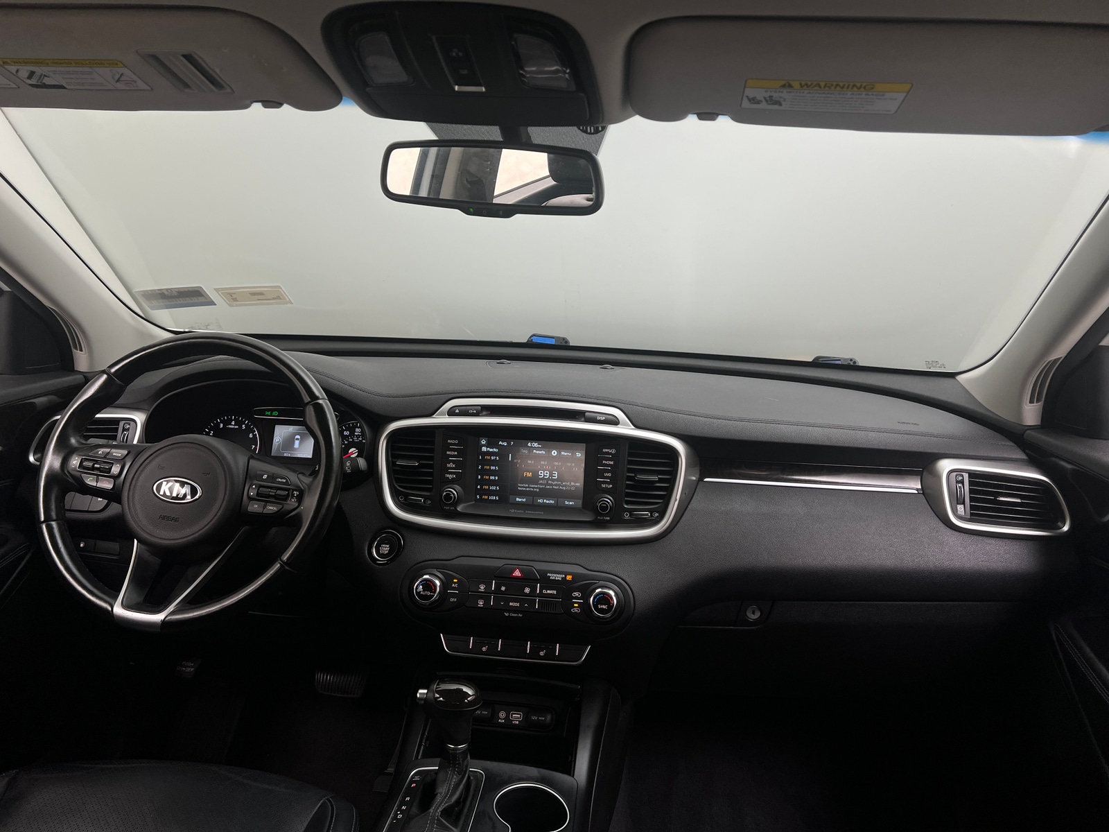 Thumbnail: 2017 Kia Sorento - 2
