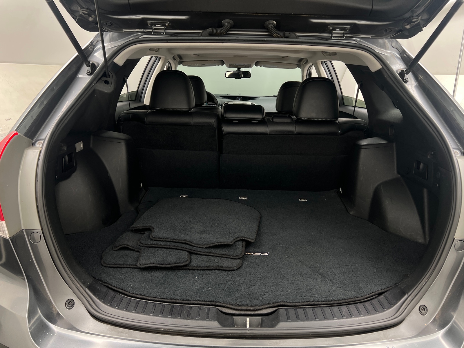 Thumbnail: 2013 Toyota Venza - 7