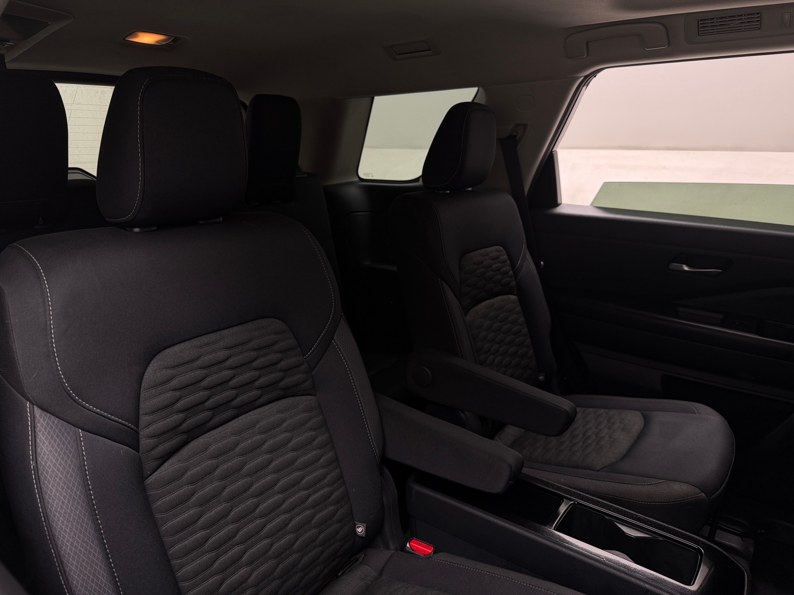 Thumbnail: 2022 Nissan Pathfinder - 6