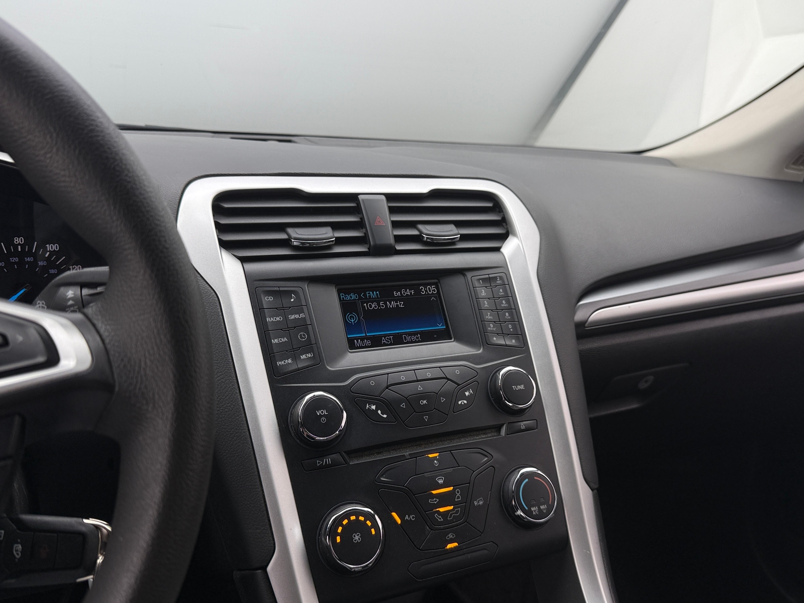 Thumbnail: 2013 Ford Fusion - 4
