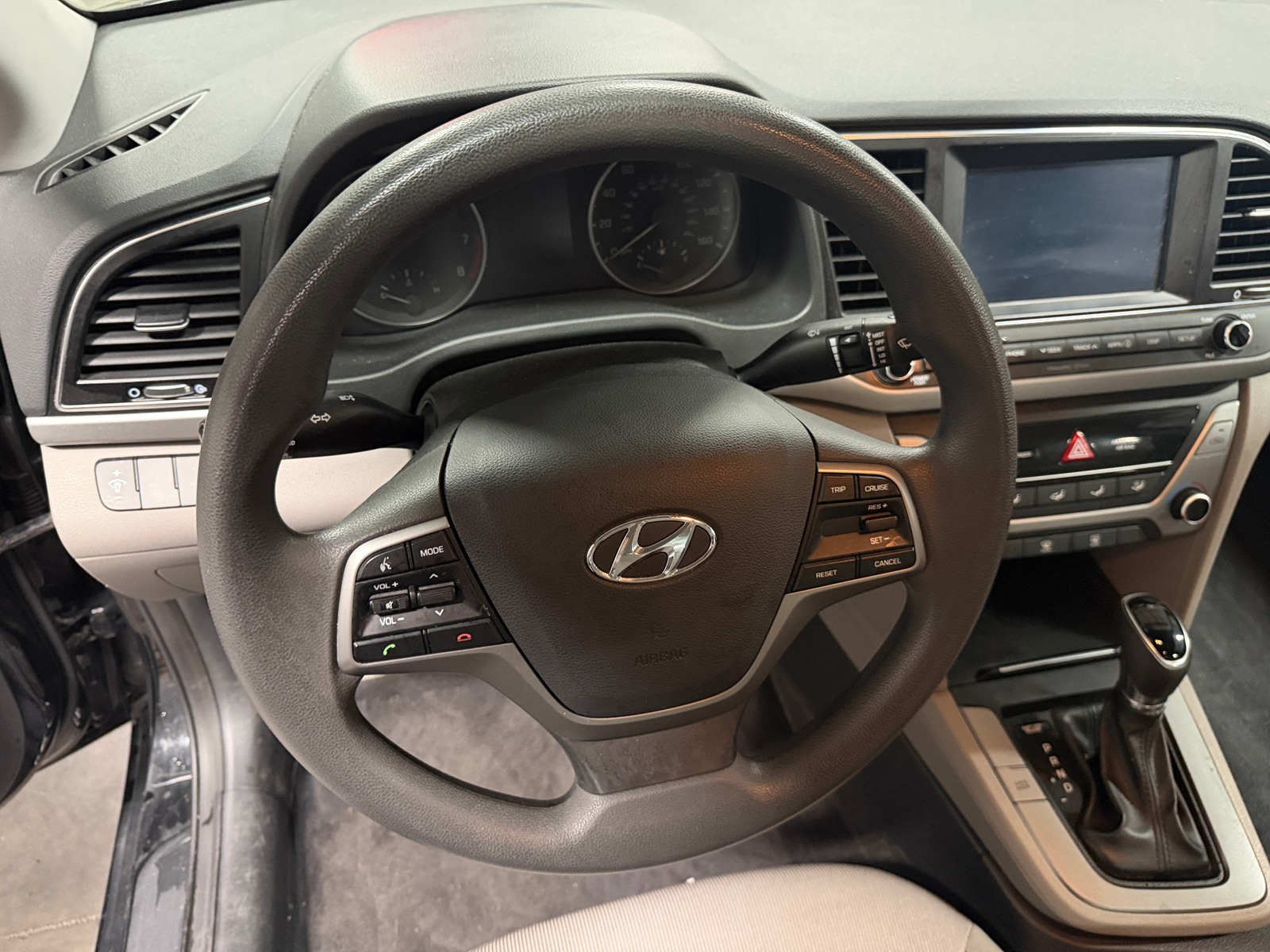 Thumbnail: 2017 Hyundai Elantra - 5