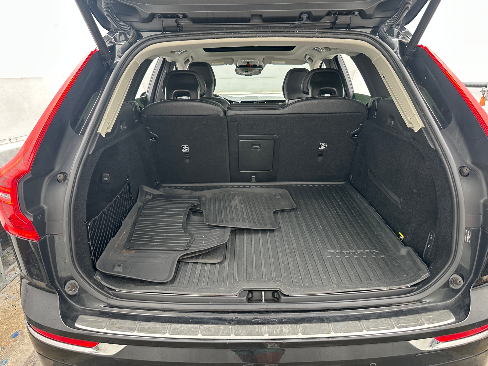 Thumbnail: 2019 Volvo XC60 - 6
