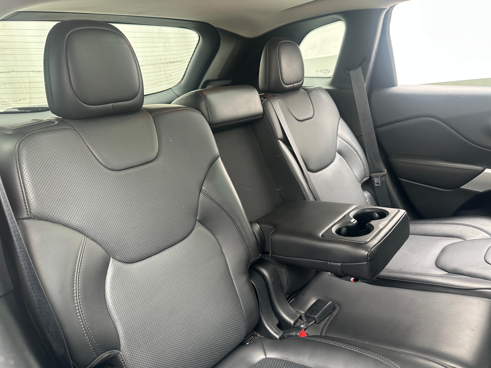 Thumbnail: 2018 Jeep Cherokee - 5