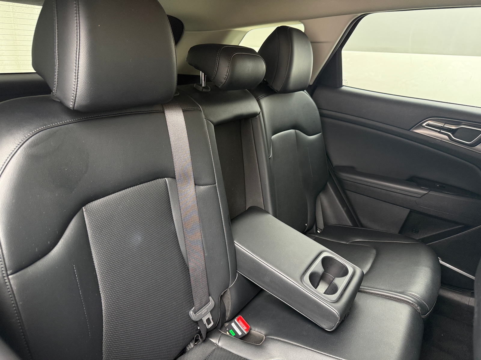 Thumbnail: 2023 Kia Sportage - 5