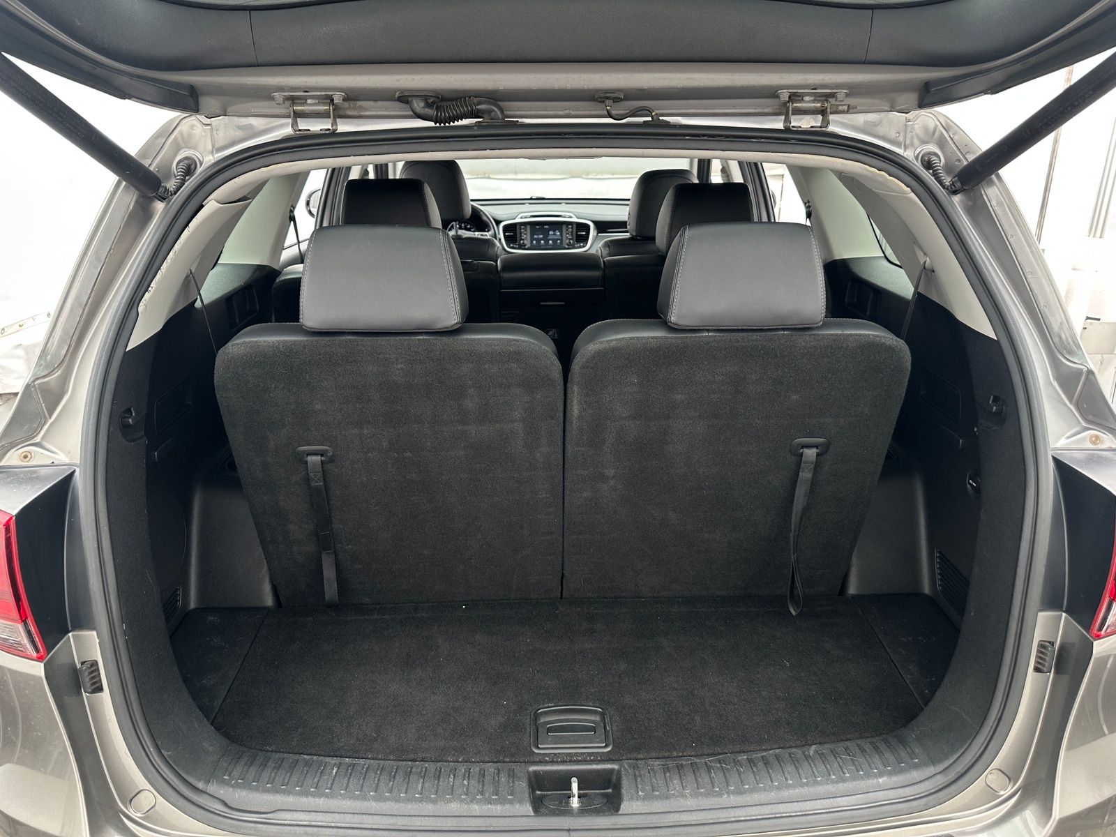 Thumbnail: 2019 Kia Sorento - 6