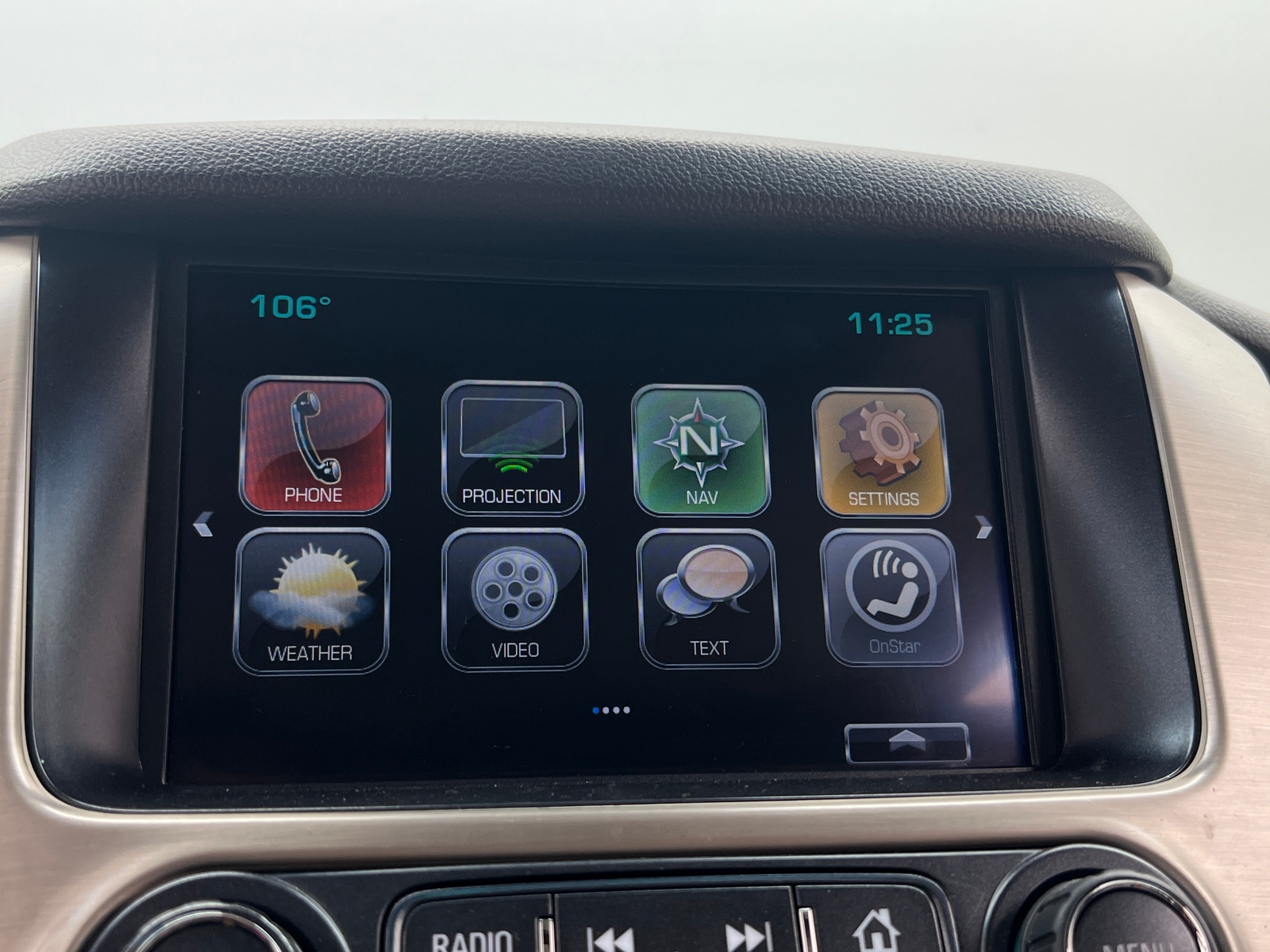 Thumbnail: 2018 GMC Yukon XL - 3