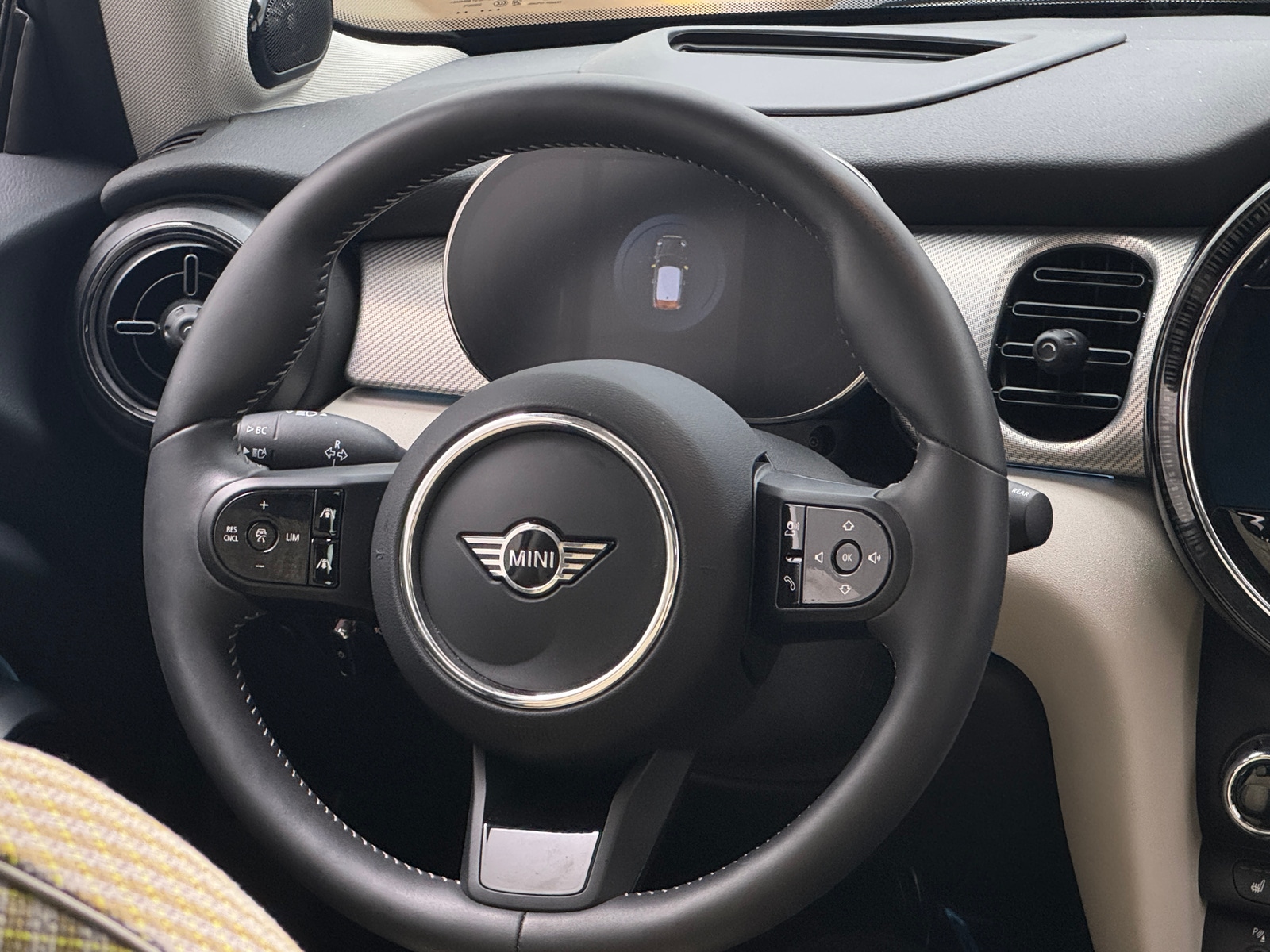 Thumbnail: 2024 MINI Cooper Hardtop - 4