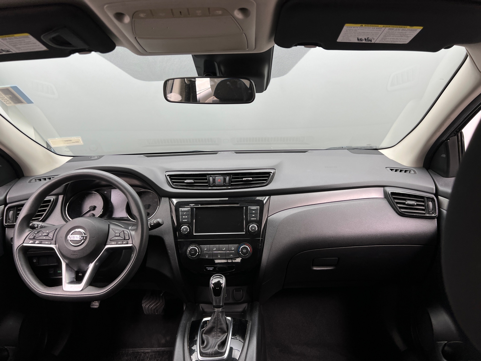 Thumbnail: 2021 Nissan Rogue Sport - 3