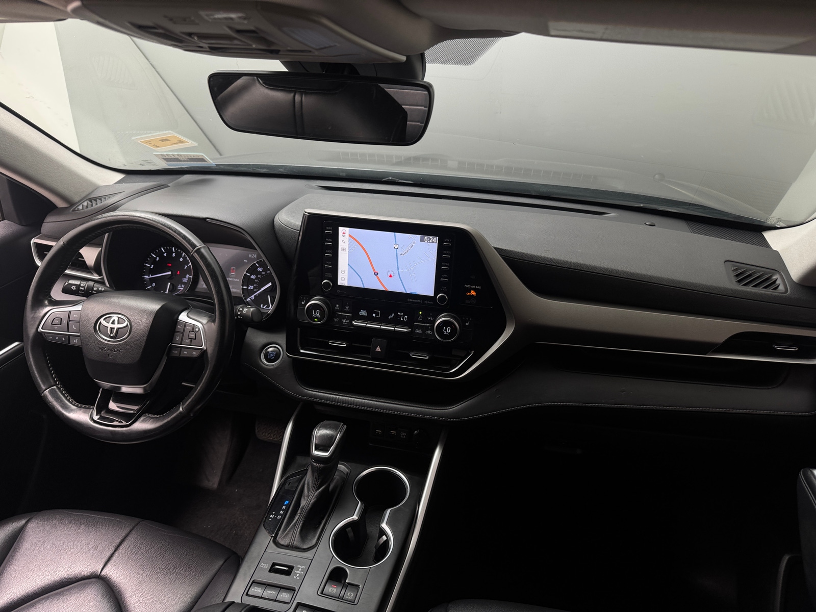 Thumbnail: 2020 Toyota Highlander - 2
