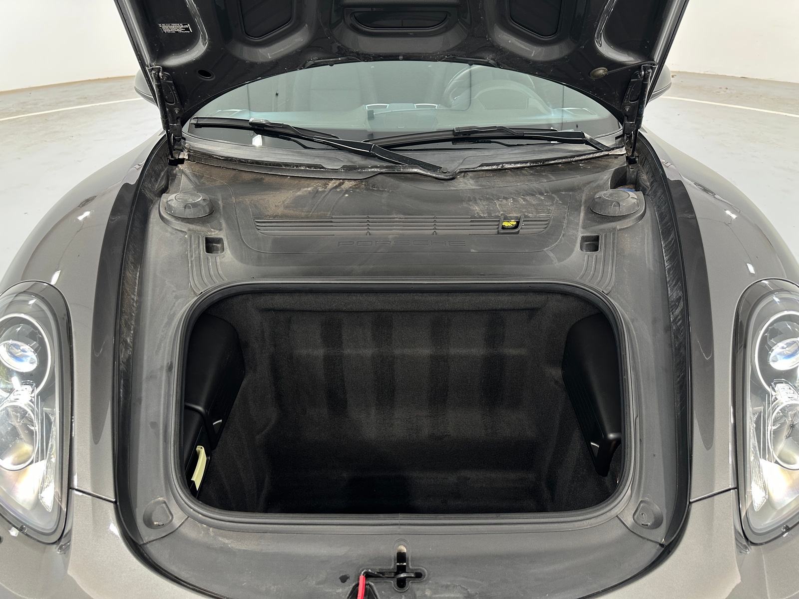 Thumbnail: 2016 Porsche Cayman - 3