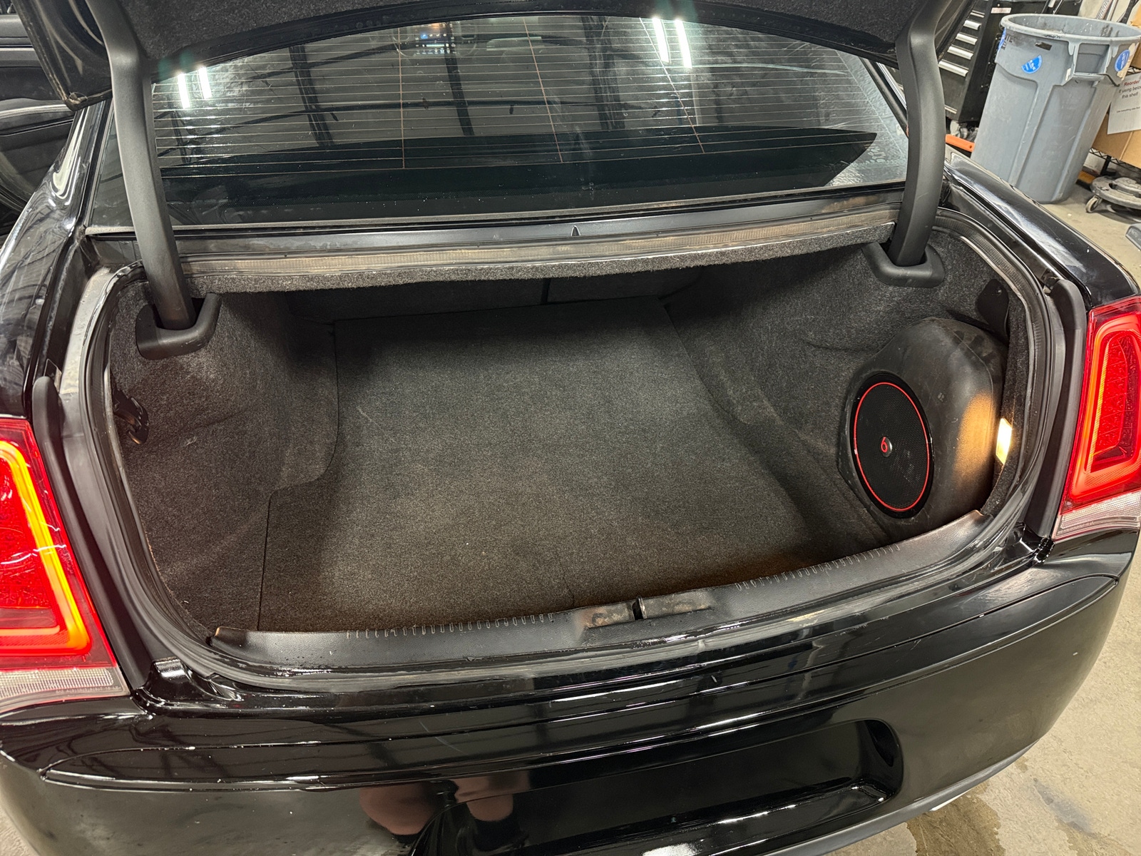 Thumbnail: 2015 Chrysler 300 - 6
