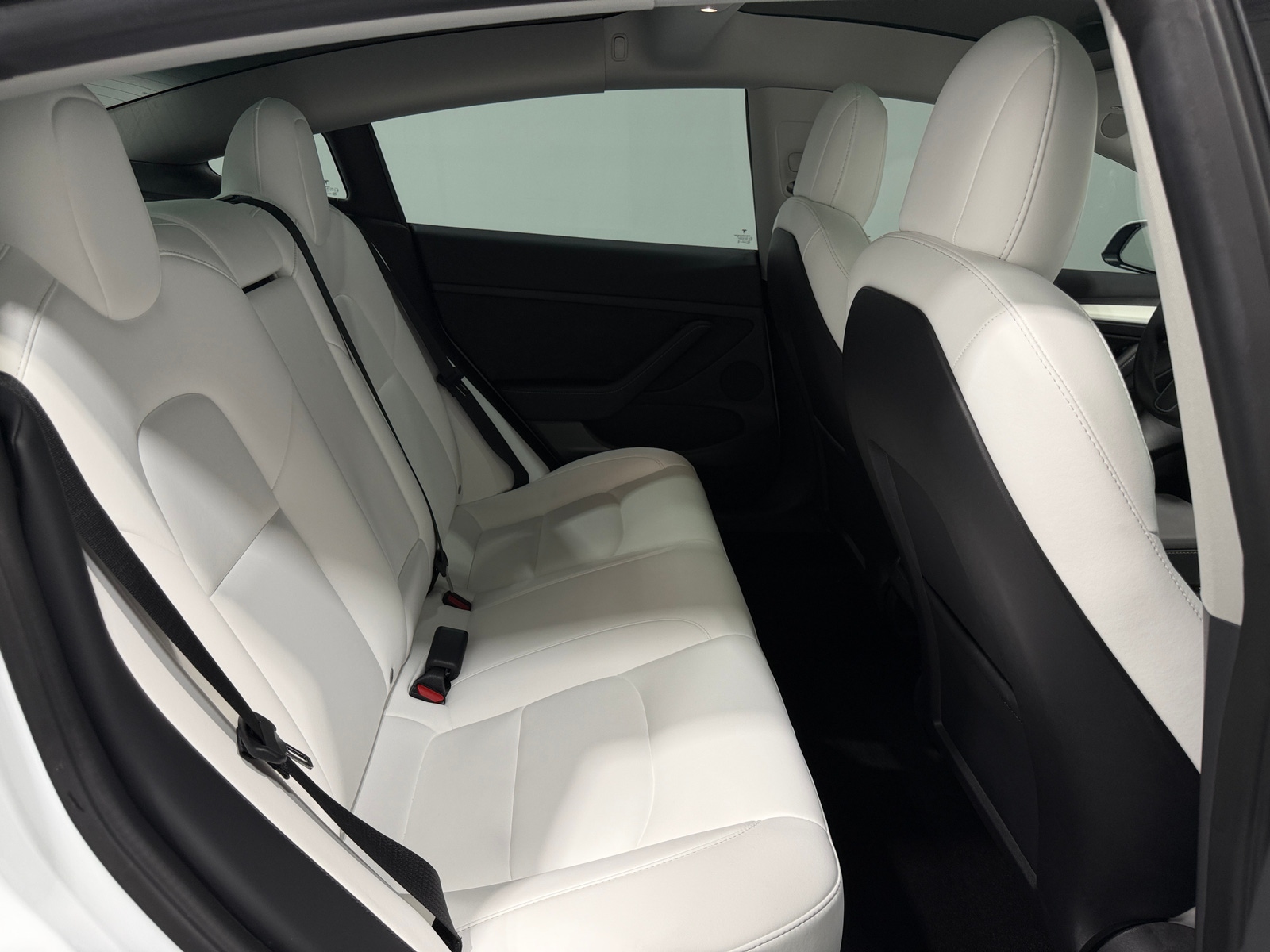 Thumbnail: 2022 Tesla Model 3 - 5