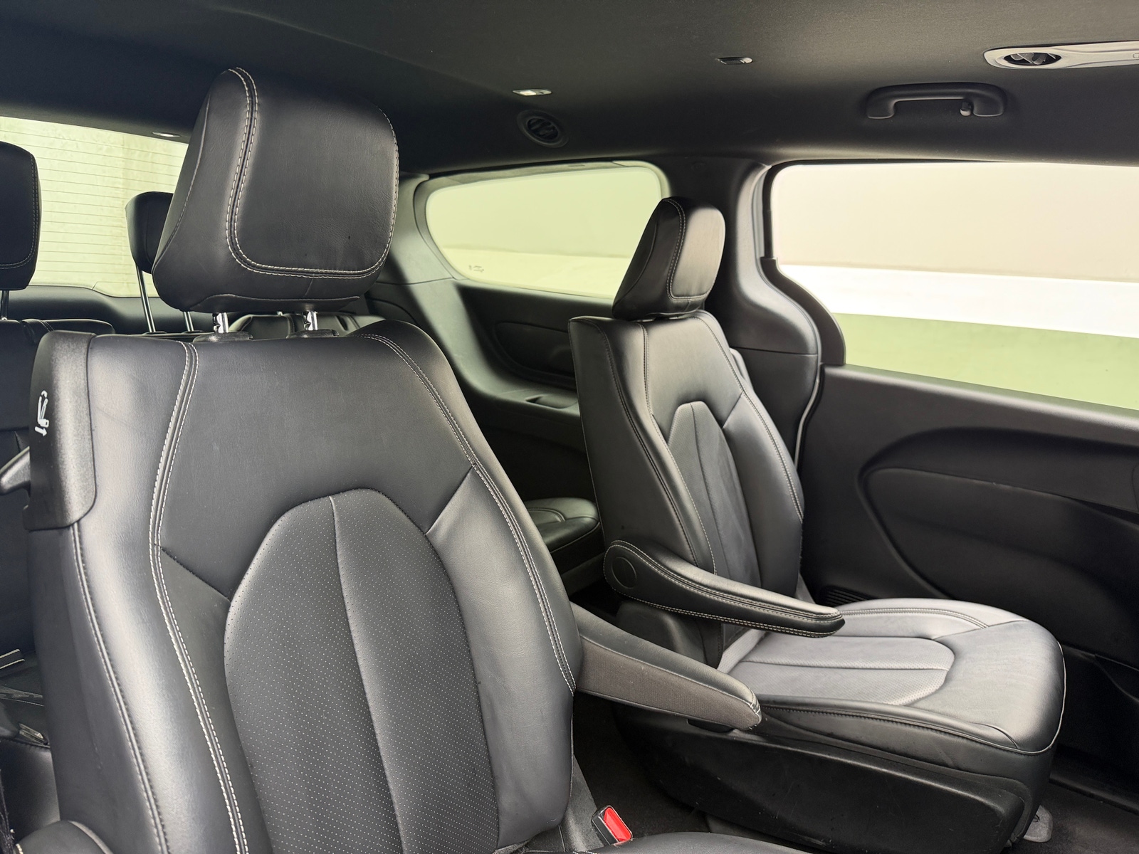 Thumbnail: 2024 Chrysler Pacifica - 5