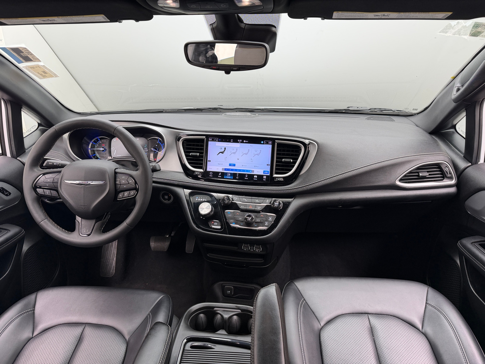 Thumbnail: 2024 Chrysler Pacifica - 2
