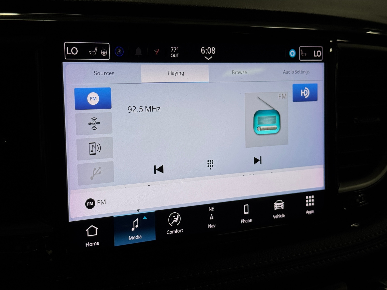 Thumbnail: 2024 Chrysler Pacifica - 3