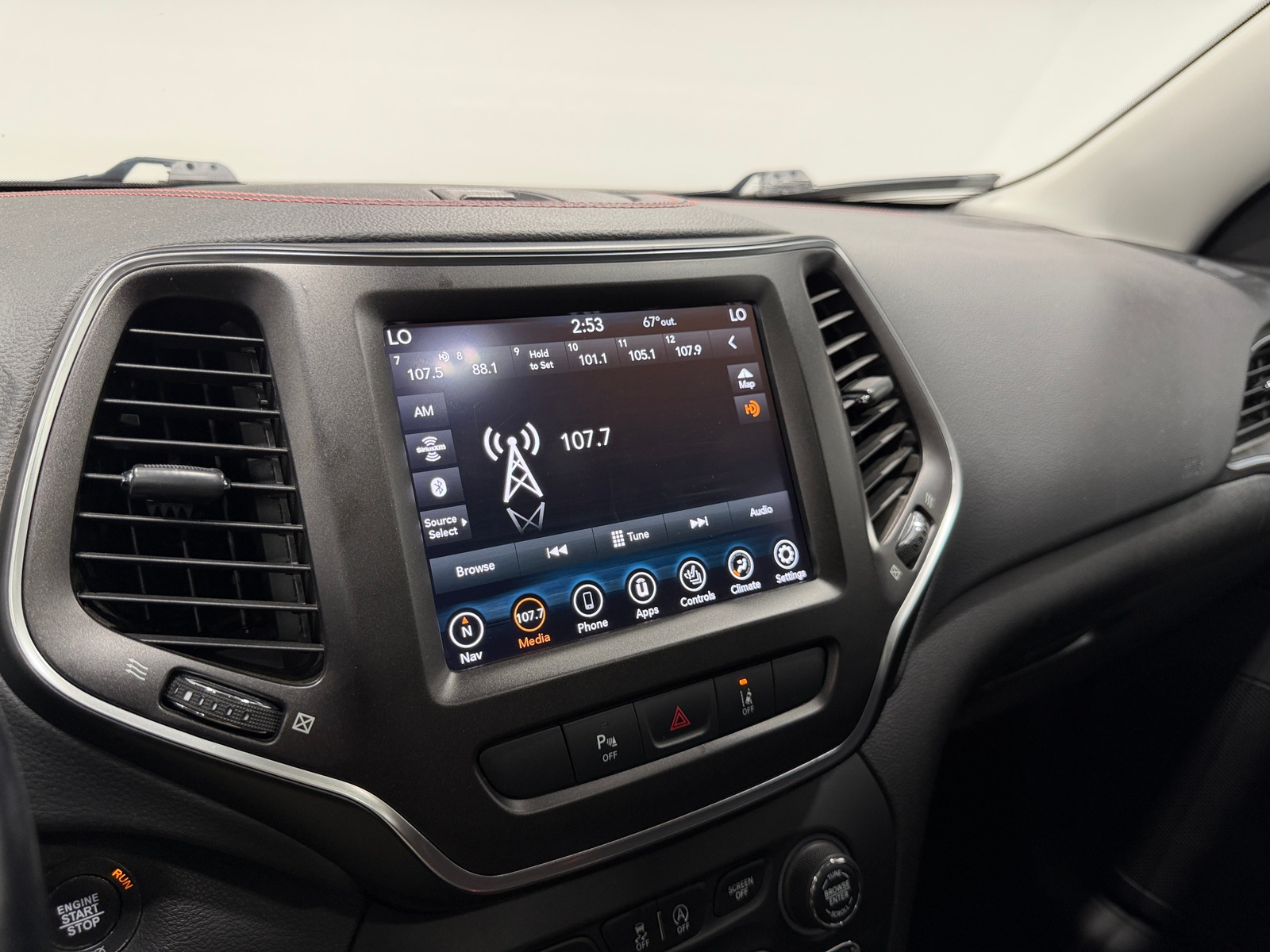 Thumbnail: 2021 Jeep Cherokee - 4