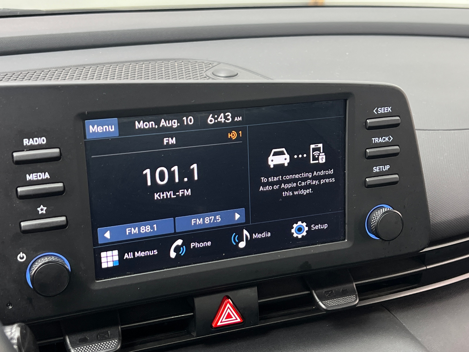 Thumbnail: 2025 Hyundai Elantra - 4
