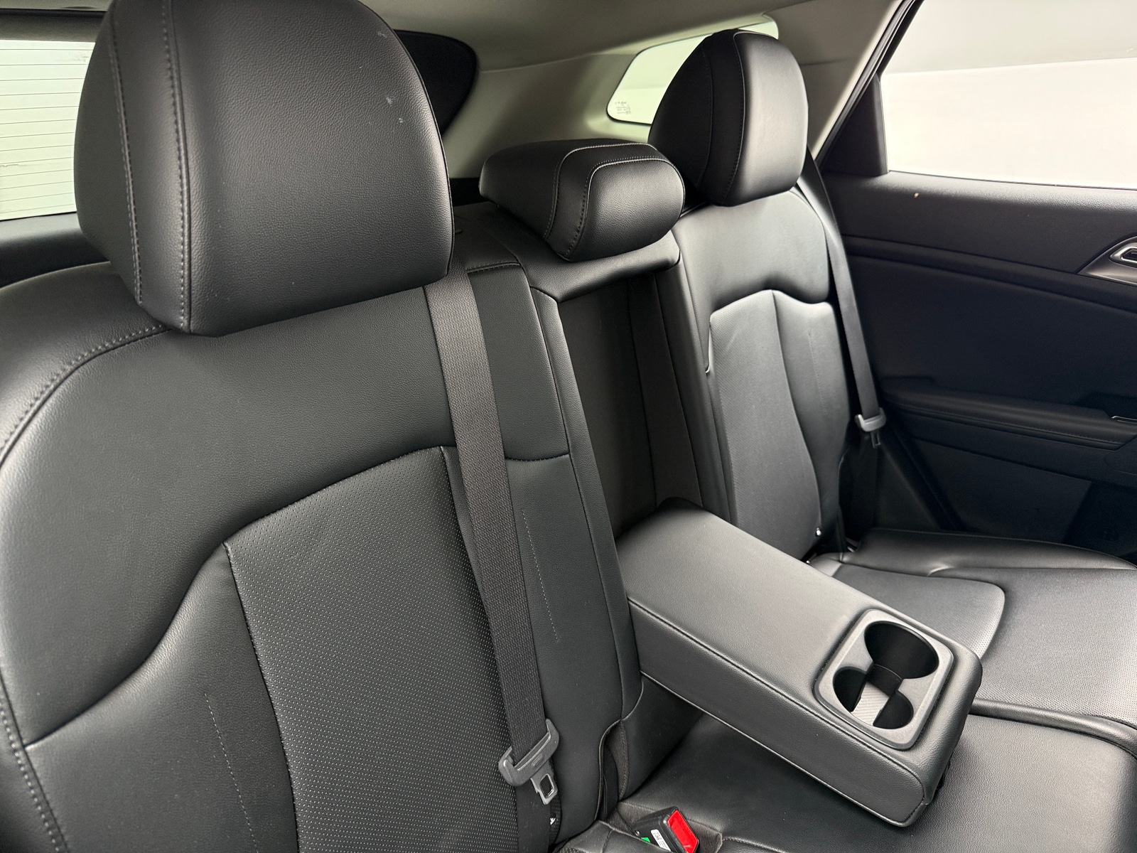Thumbnail: 2023 Kia Sportage - 5