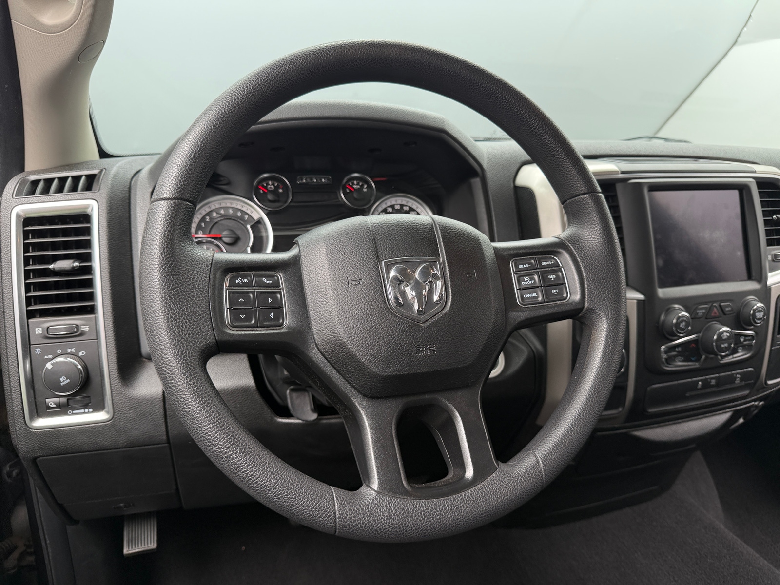 Thumbnail: 2020 RAM 1500 Classic - 5
